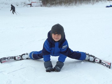 Степан горнолыжник-гимнаст